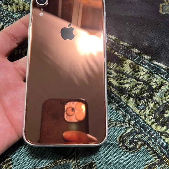 Apple iPhone XR Unlocked 128gb White & Rose Gold Back Glass